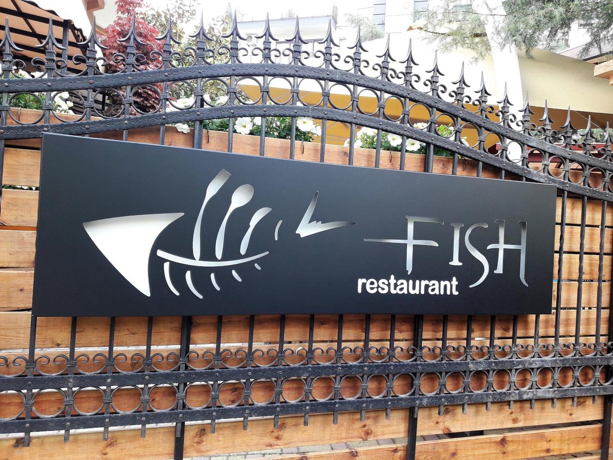 Hotel Aristocrat & Fish Restaurant Skopje Buitenkant foto