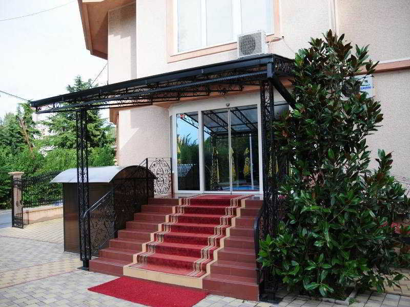 Hotel Aristocrat & Fish Restaurant Skopje Buitenkant foto